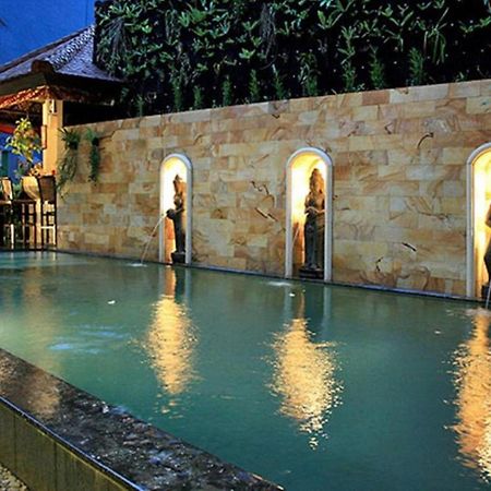 Taman Ayu Legian Hotel Exterior photo