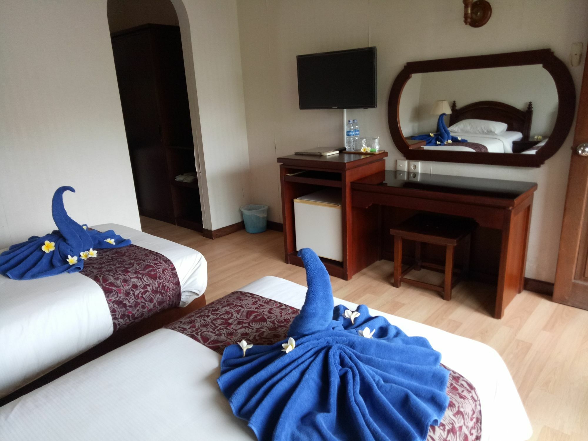 Taman Ayu Legian Hotel Exterior photo